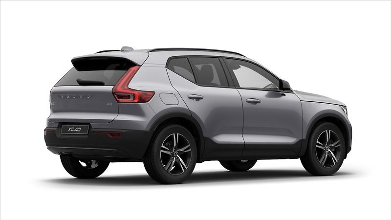 Volvo XC40 (2026) 2,0 B3  Plus - fotka 4 z 13