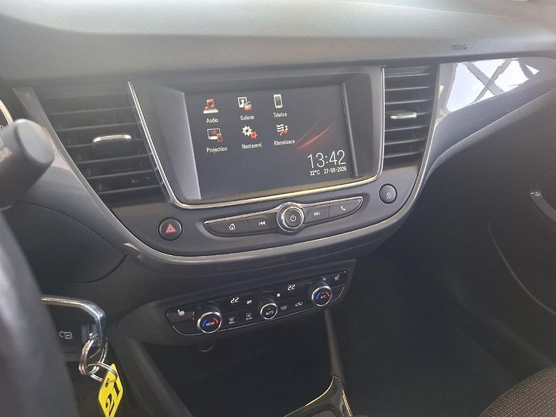 Opel Crossland 1.2T 81KW 2022 - fotka 11 z 12