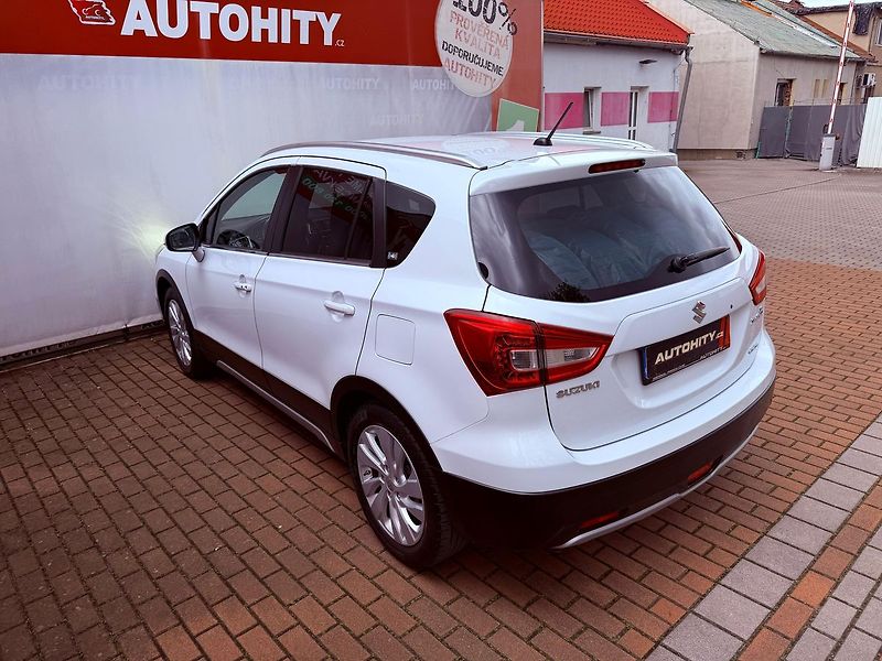 Suzuki SX4 S-Cross 1.4 BoosterJet AllGrip Aut. - fotka 7 z 28