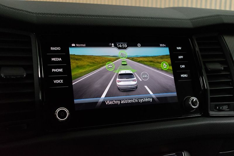 Škoda Kodiaq 2.0 TDI 4x4*SPORTLINE*TAŽNÉ*ČR - fotka 32 z 48