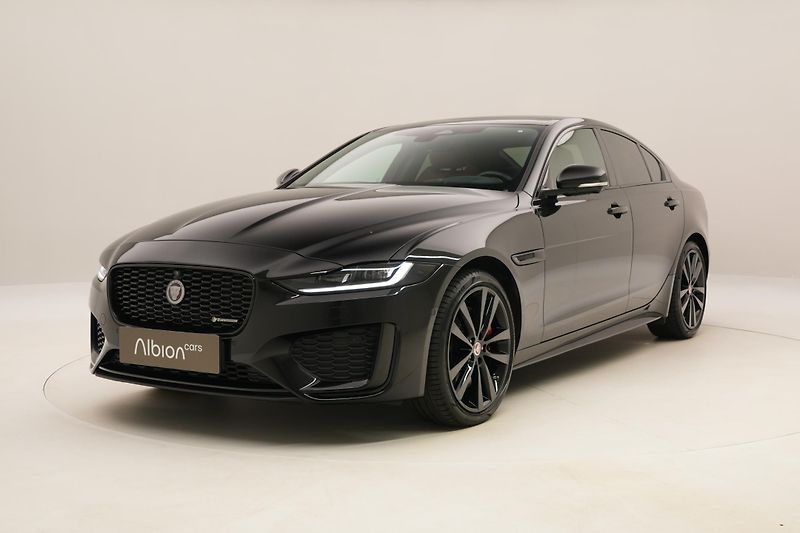 Jaguar XE P300 R-DYNAMIC EDITION AWD AUT - fotografie inzerátu