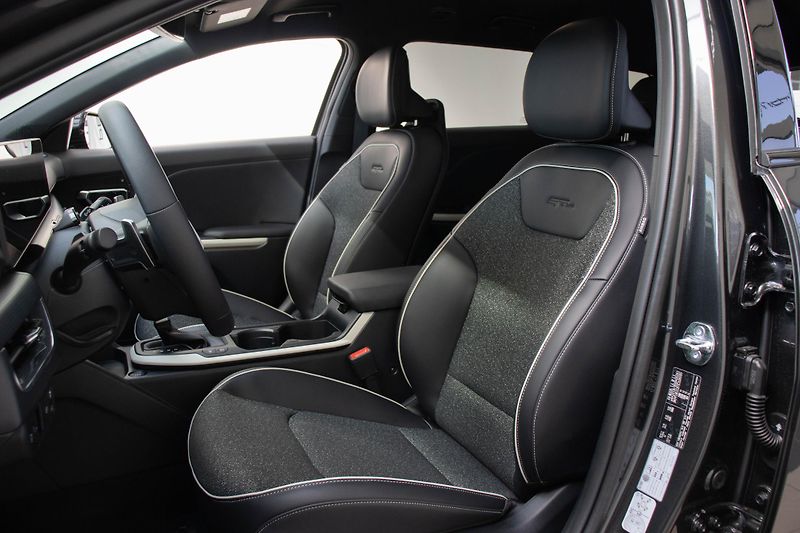 Kia K4 Sportswagon 1,6 T-GDi GPF 7DCT GT-LINE - fotka 7 z 15