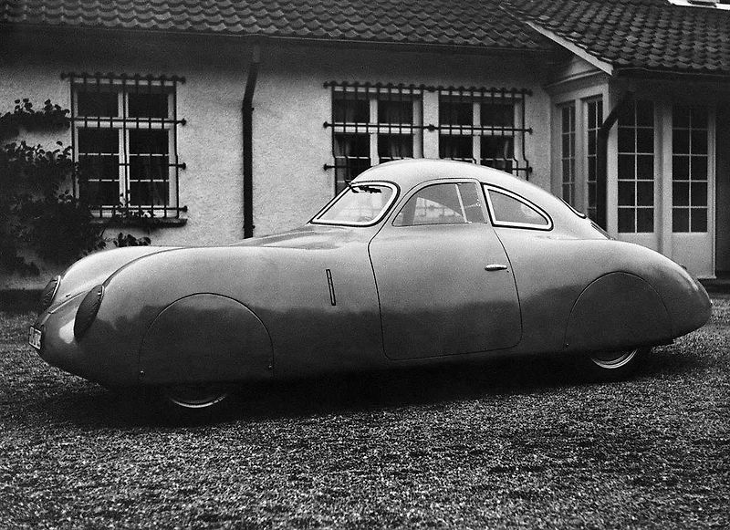 Ferdinand Porsche se narodil 3. září 1875 ve Vratislavicích u Liberce