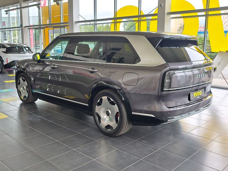 ZEEKR 9X Ultra 70 kWh Ultraluxusní PHEV - fotka 7 z 32