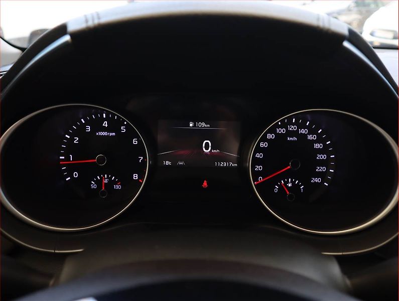 Kia Ceed (2023) 1.5 T-GDI, Serv.kniha - fotka 11 z 18