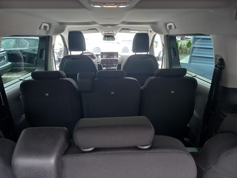 Peugeot Traveller (2026) Active L2 2.2 BlueHDi 150 man - fotka 14 z 26