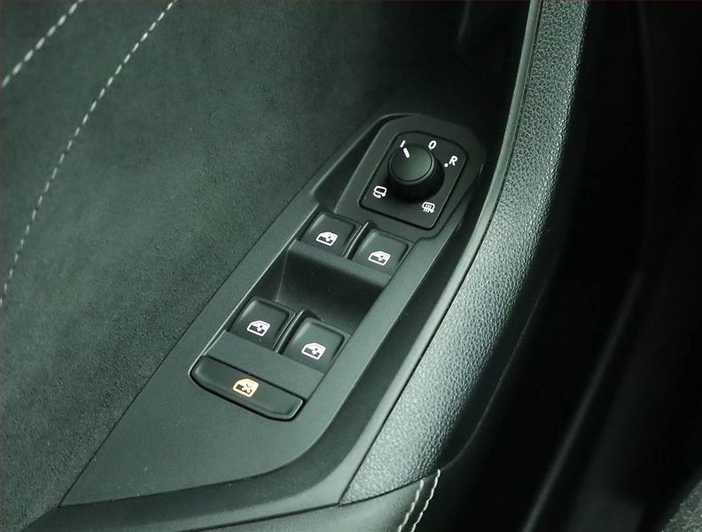 Škoda Kodiaq (2022) Sportline 1.5 TSI - fotka 16 z 25