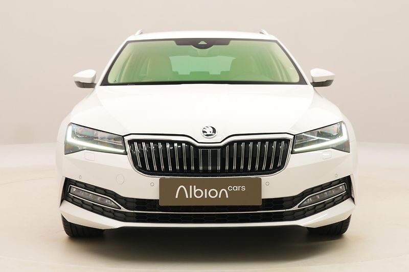 Škoda Superb COMBI 2.0TDI L&K DSG CZ - fotka 15 z 64