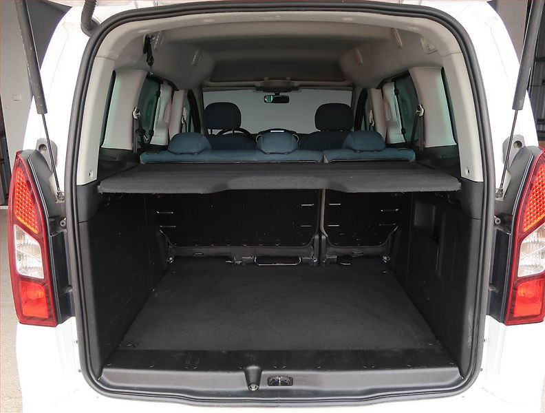 Citroën Berlingo (2018) Feel 1.6 BlueHDi, 5Míst, ČR - fotka 13 z 14