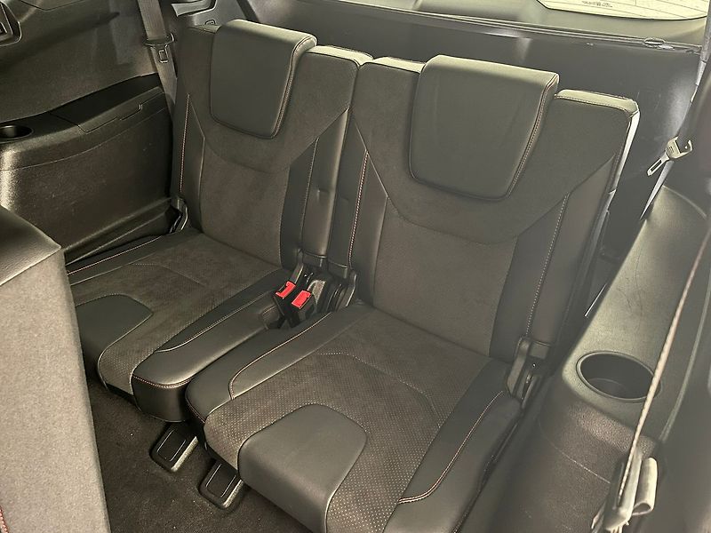Ford S-MAX 2.5 HEV ST-Line 7 míst - fotka 31 z 70