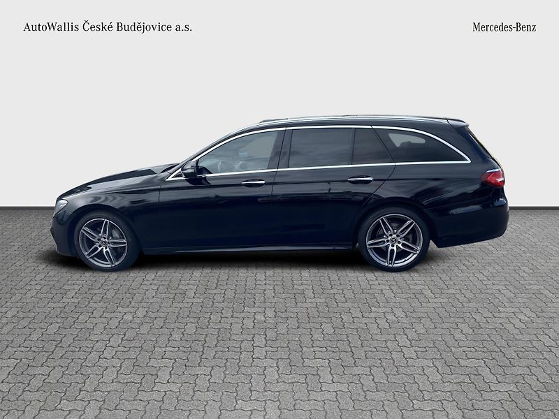 Mercedes-Benz Třídy E E 220d 4M AMG - fotka 2 z 27