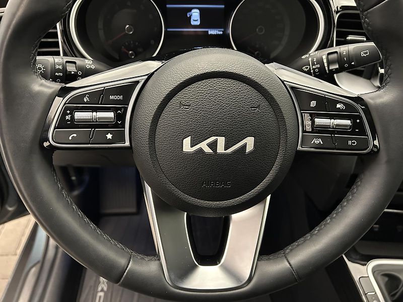 Kia XCeed 1.5 T-GDi TOP (2021) - fotka 14 z 23
