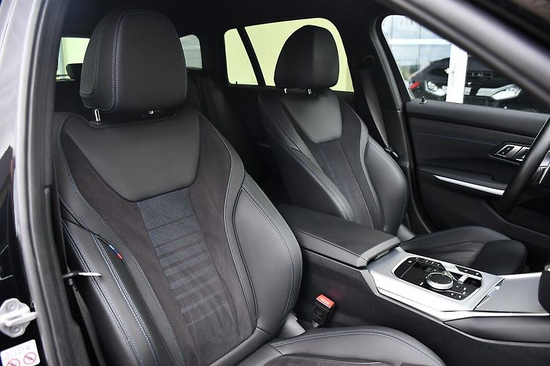 BMW Řada 3 320d xDrive M-SPORT   - fotka 15 z 64