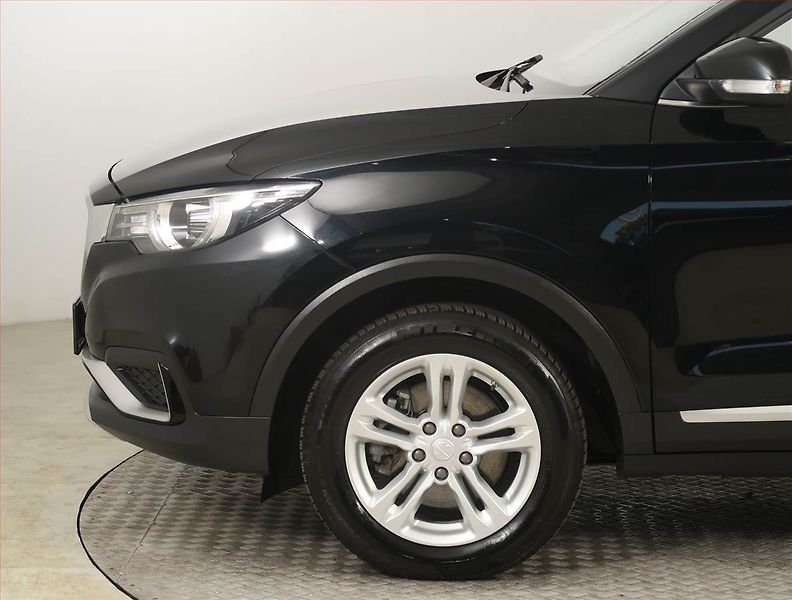 MG ZS (2019) EV 42.5 kWh, SoH 88%, Automat - fotka 15 z 23
