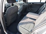 Volkswagen Golf (2010) 1,6 i 75 KW Comfort - náhled 12