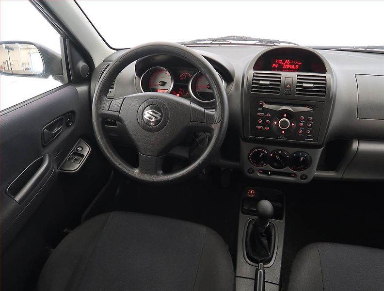 Suzuki Ignis (2004) 1.3, po STK, Tažné, rezervace - fotka 7 z 14