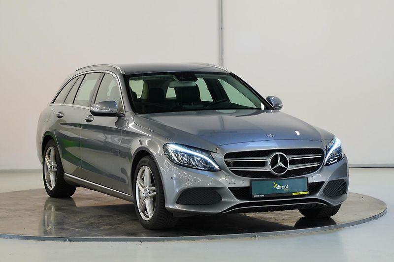 Mercedes-Benz Třídy C - fotka 8 z 29