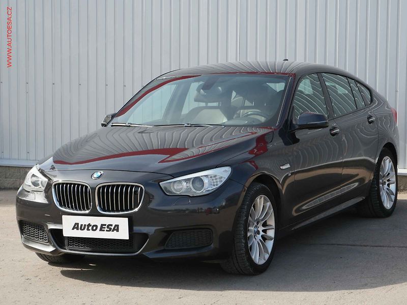 BMW Řada 5 (2014) 3.0 D 530d GT xDrive, ČR, AT - fotka 3 z 37
