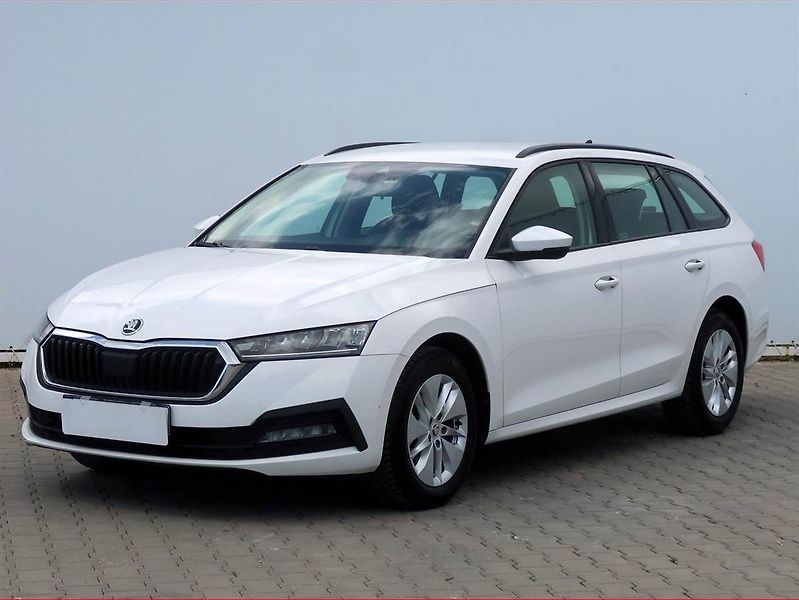 Škoda Octavia (2022) Ambition Plus 2.0 TDI, Automat - fotka 2 z 14