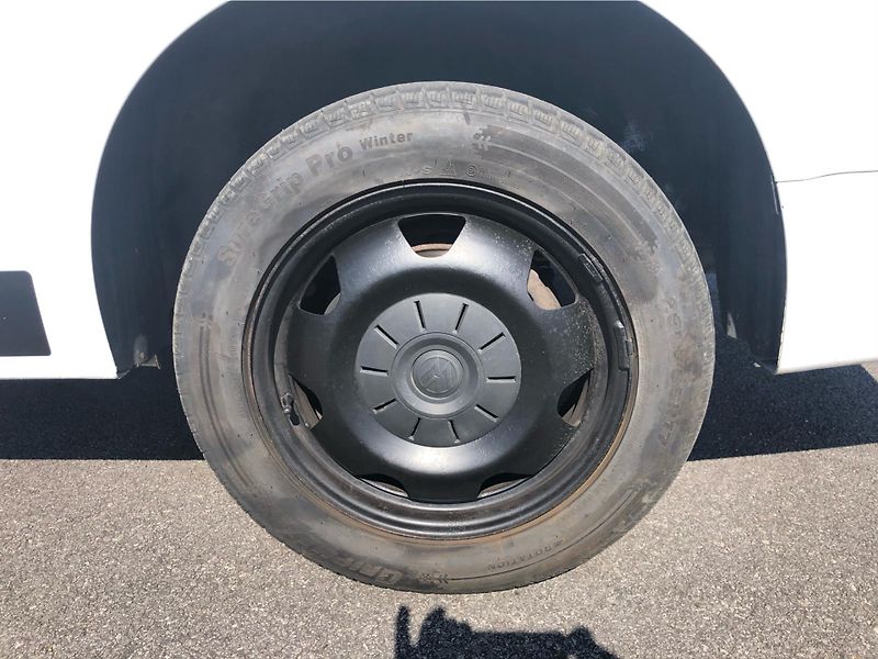 Volkswagen Transporter 2,0 TDI DSG 8 míst - fotka 14 z 26