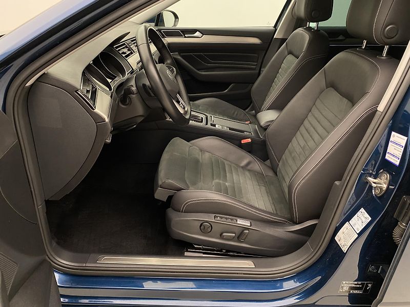 Volkswagen Passat VARIANT 2.0TDI DSG R-LINE CZ - fotka 3 z 55