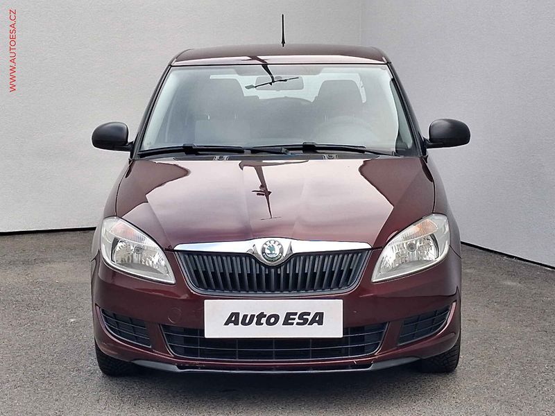 Škoda Fabia (2012) 1.2I, servis.kniha, AC - fotka 2 z 14