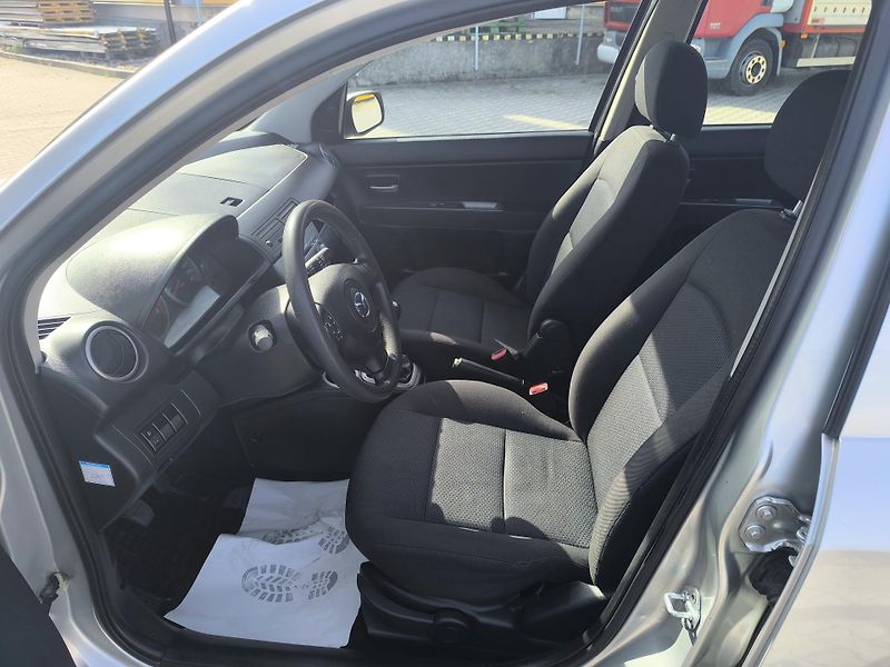 Mazda 2 (2007) 1.3 BENZÍN.DOL. KM - fotka 9 z 27