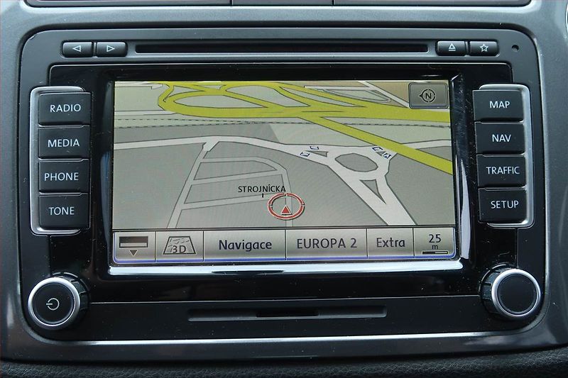 Volkswagen Tiguan (2012) 2.0 TDI, 4X4, Automat, Navi - fotka 20 z 24