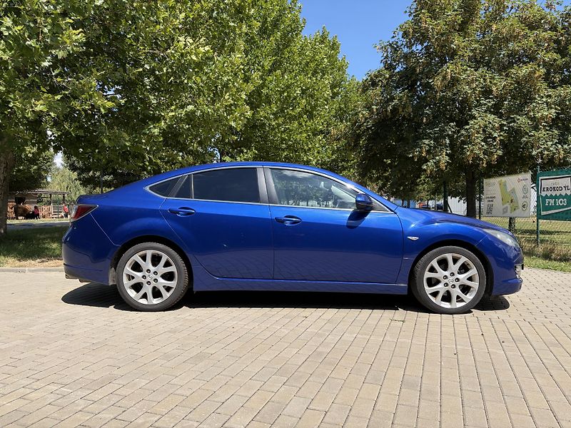 Mazda 6 2.5 Top Sport - fotka 12 z 31