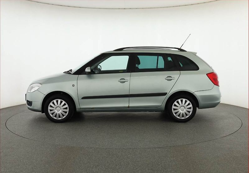 Škoda Fabia (2009) 1.2 12V, Serv.kniha, po STK - fotka 3 z 12