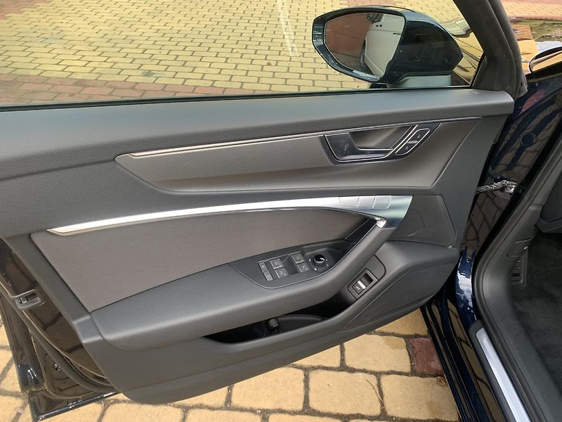 Audi A6 (2021) 50TDi QUATTRO SPORT - fotka 15 z 19