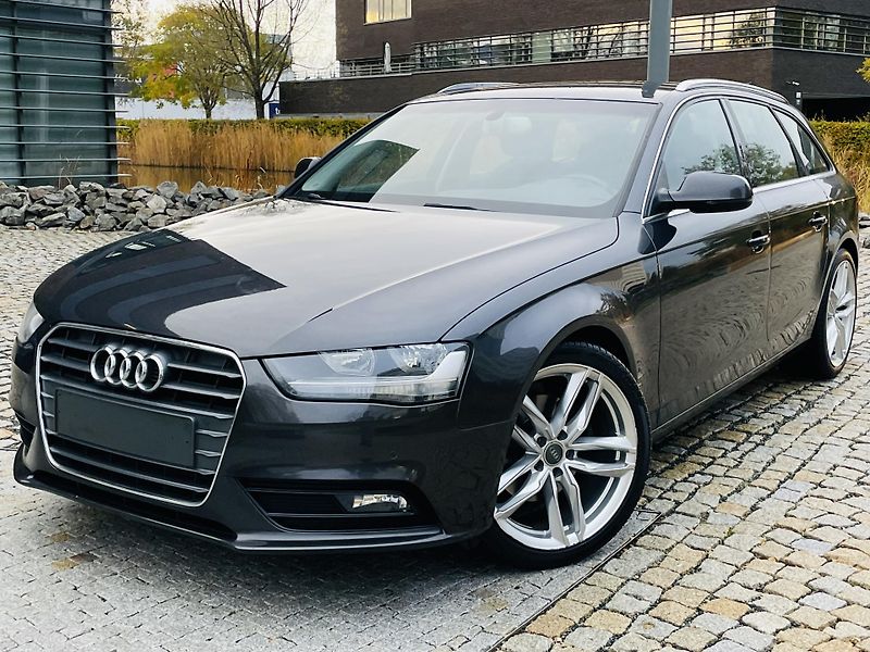 Audi A4 2.0TDI MANUÁL SENZORY NAVI - fotka 2 z 44