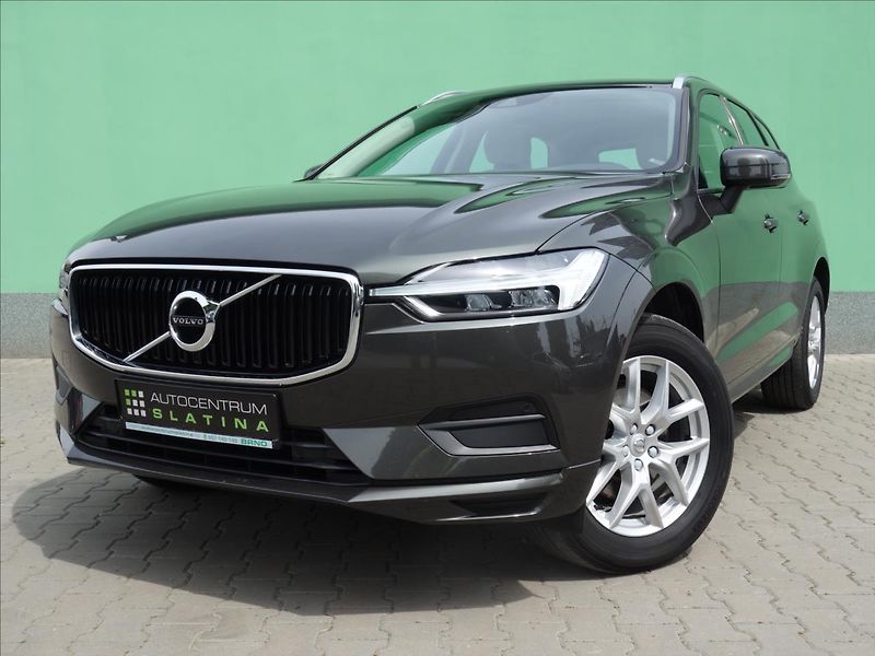 Volvo XC60 2,0 140kW 4x4 MOMENTUM - fotka 37 z 73
