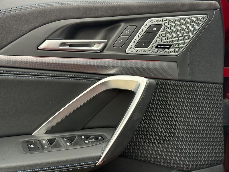 BMW X2 sDrive20i - fotka 13 z 23