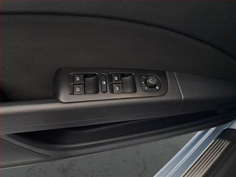 Škoda Superb (2012) 2.0 TDI, Serv.kniha, Xenony - fotka 20 z 24