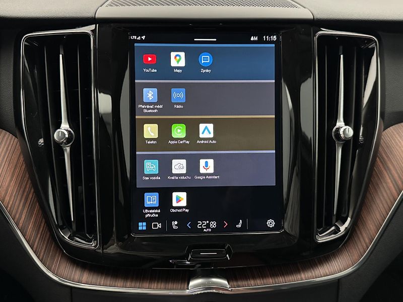 Volvo XC60 T8 AWD RECHARGE BRIGHT PLUS  - fotka 35 z 48