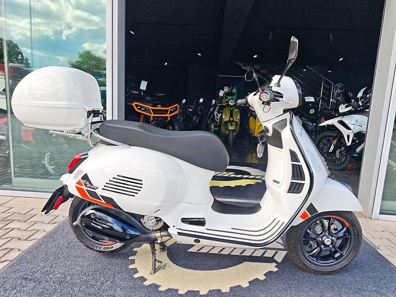 Vespa (2026) GTS 310 Super Sport, 2026, Dop - fotka 2 z 14