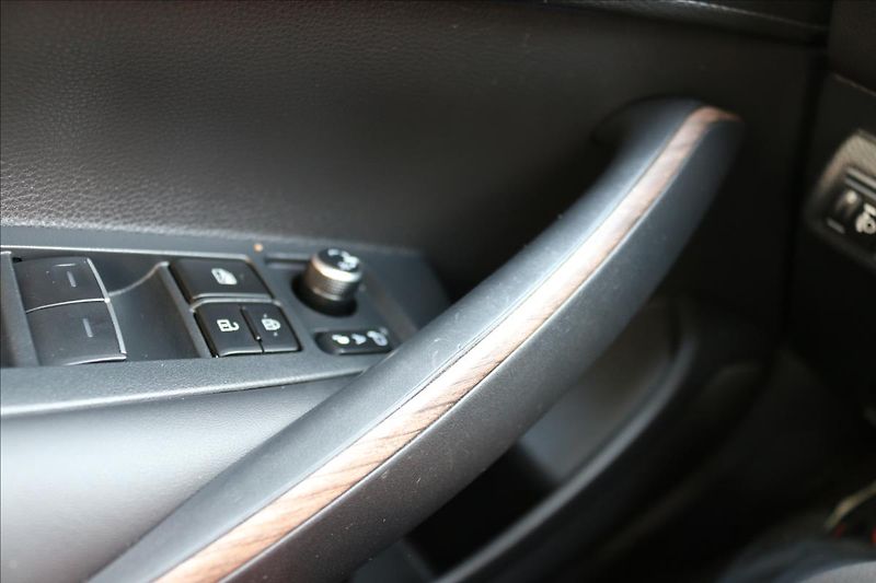 Toyota Corolla 2,0 Hybrid,1.Maj. ČR, DPH - fotka 13 z 52