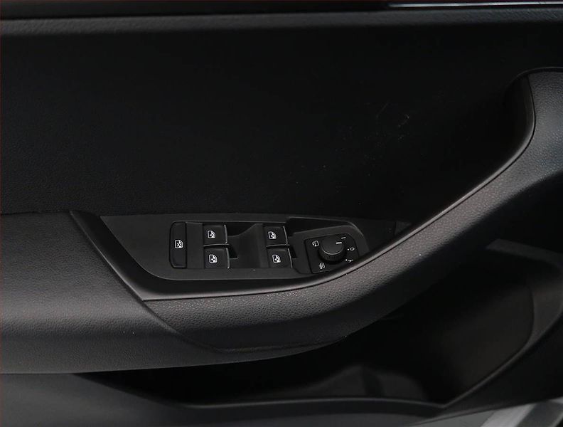 Škoda Karoq (2017) 2.0 TDI, 4X4, Automat - fotka 27 z 29