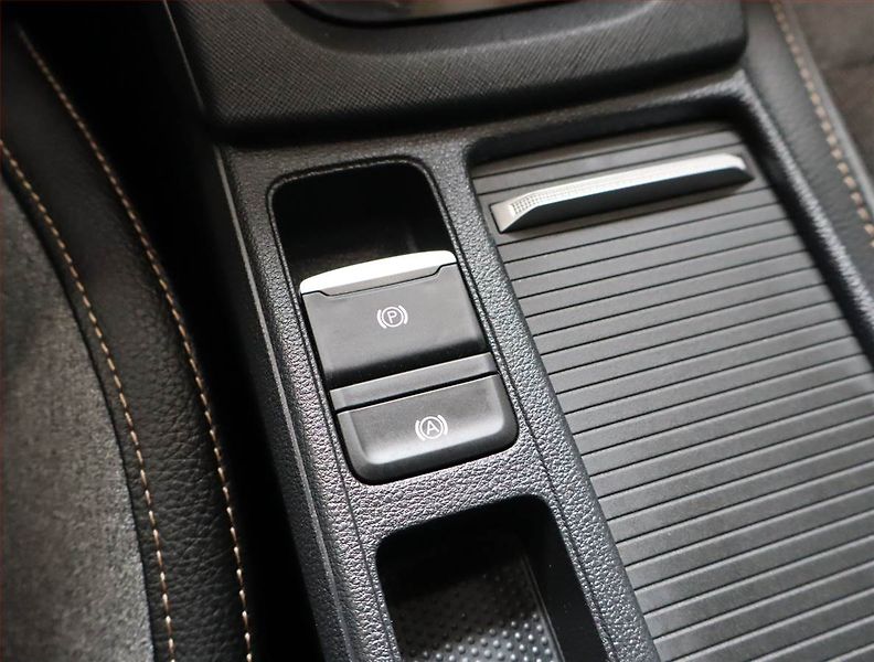 Škoda Octavia (2025) Top Selection 1.5 eTSI mHEV - fotka 17 z 22