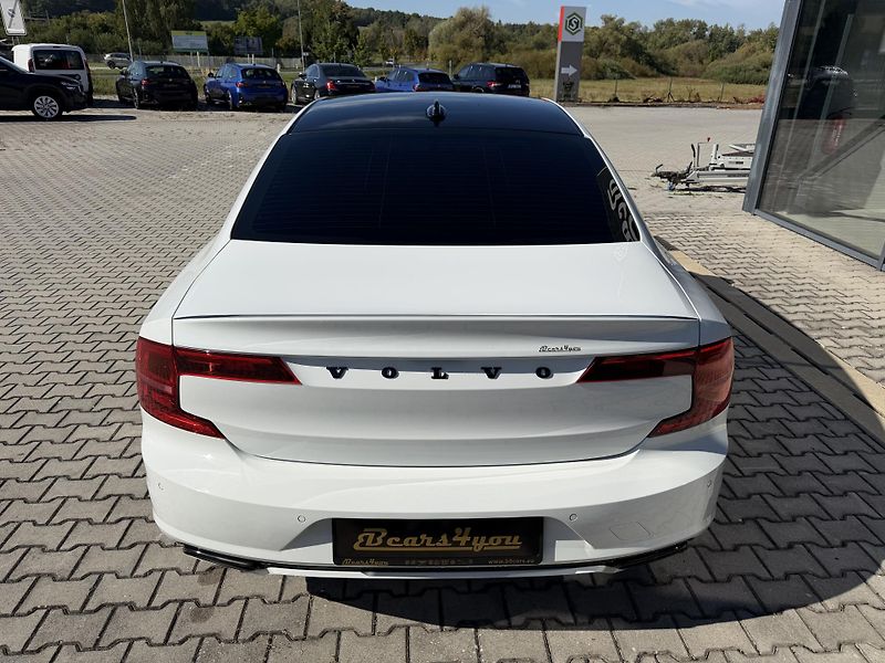 Volvo S90 (2020) 228kW T6 AWD R-DESIGN HUD K360 - fotka 8 z 47