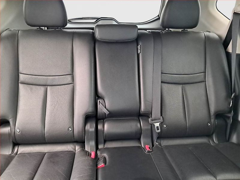 Nissan X-Trail (2017) Tekna 1.6 dCi, Automat, Kůže - fotka 10 z 23