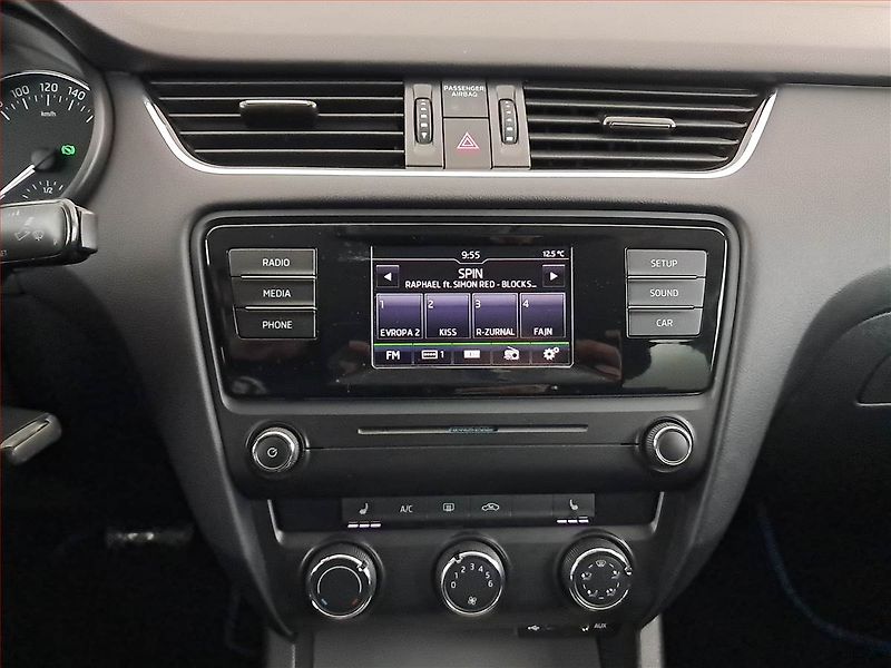 Škoda Octavia (2016) Ambition 1.6 TDI, Automat - fotka 12 z 17