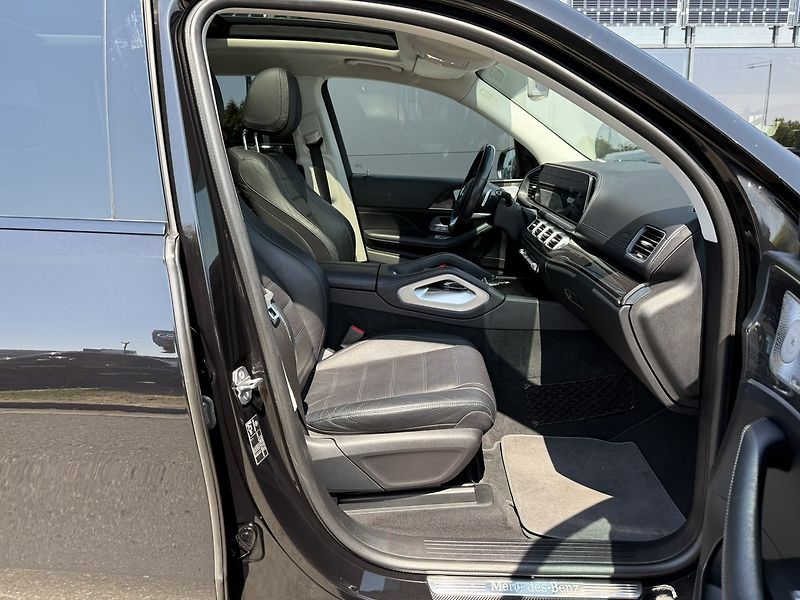 Mercedes-Benz GLS (2019) 400 d 4MATIC - fotka 44 z 54