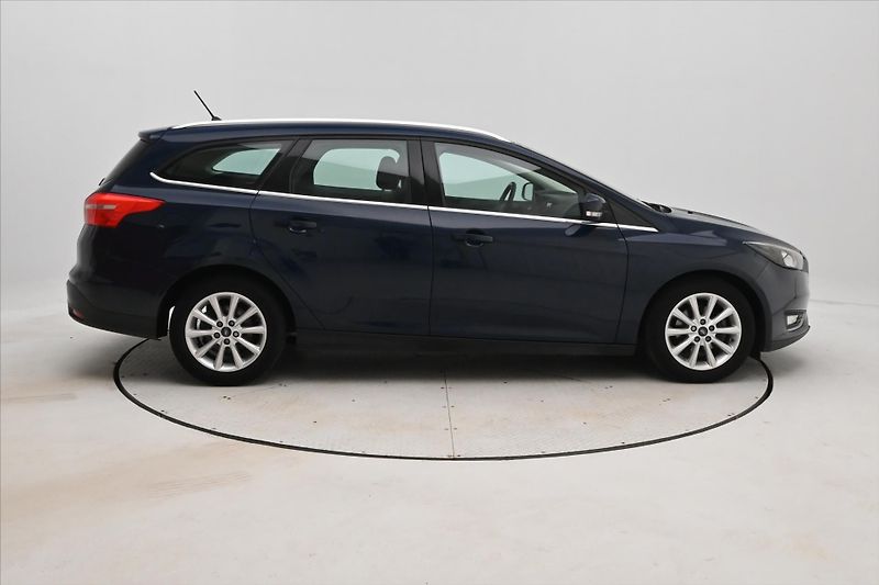 Ford Focus 1,0 EcoBoost 92 kW TAŽNÉ Záruk - fotka 4 z 30