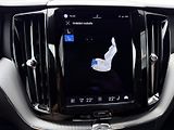 Volvo XC60 B5 AWD (benzín) // REZERVACE - náhled 26