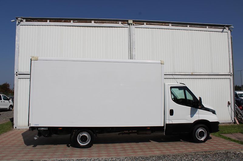 Iveco Daily 35S160 2,3 Skříň+čelo+klima - fotka 3 z 17