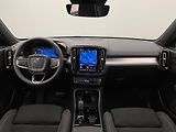 Volvo XC40 (2026) B3 AUT DARK ULTRA  - náhled 1