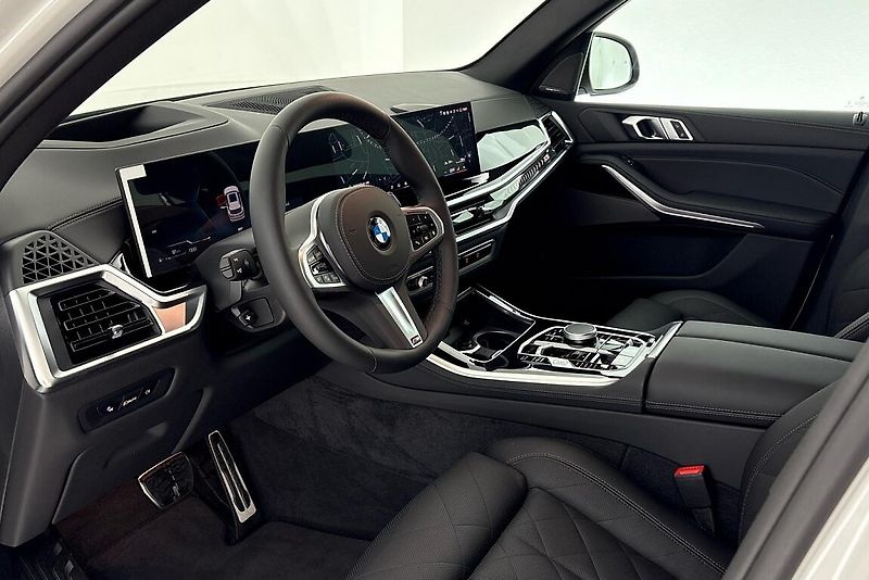 BMW X5 xDrive30d - fotka 6 z 28
