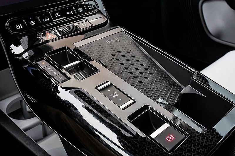 Citroën C5 Aircross (2026) 1,2 MAX Hybrid Automat + ZIMA - fotka 11 z 14